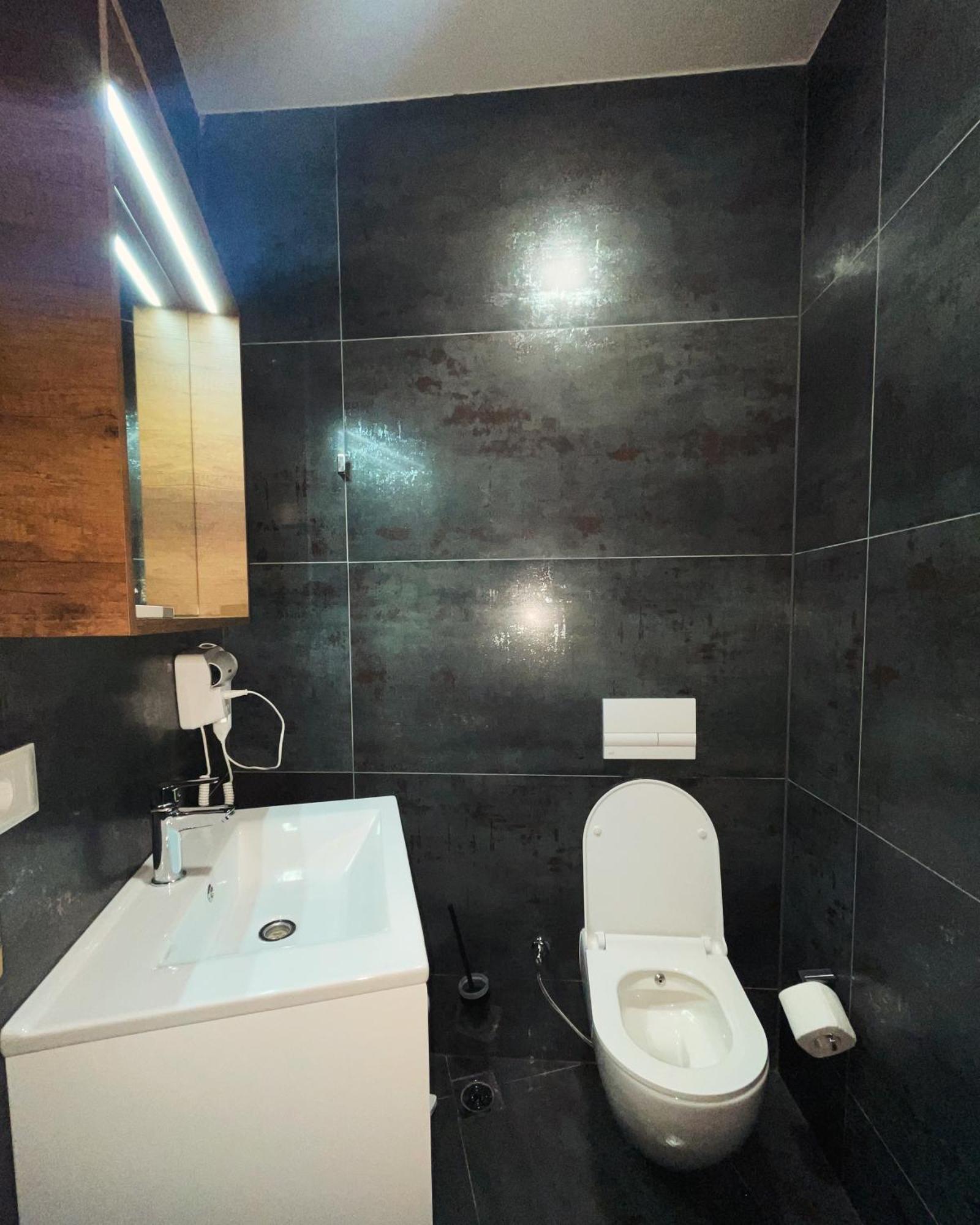 Grand Jnk Boutique Hotel Kukes Esterno foto